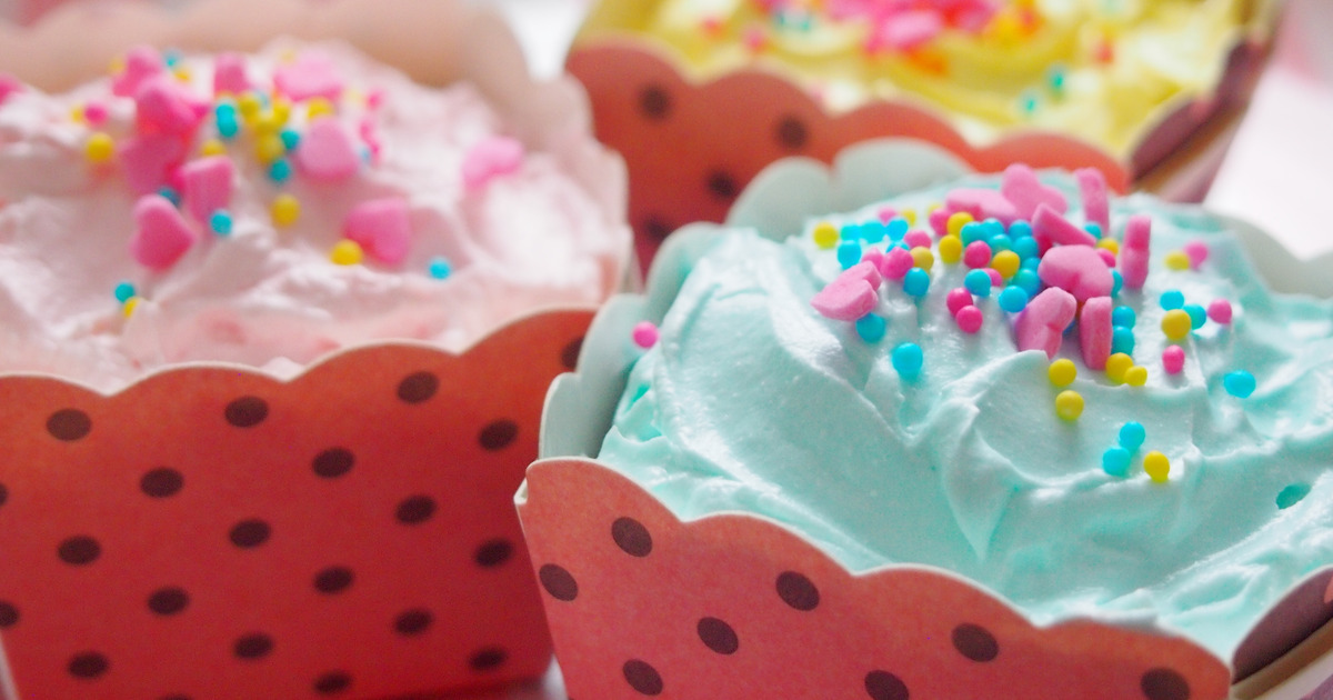 マグノリアベーカリーみたい ｈｍとアイシングカラーシュガーで可愛いカップケーキを作ろう 暮らしニスタ