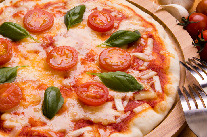 みんな大好き「宅配ピザ」ランキング・ベスト5はどこの店?