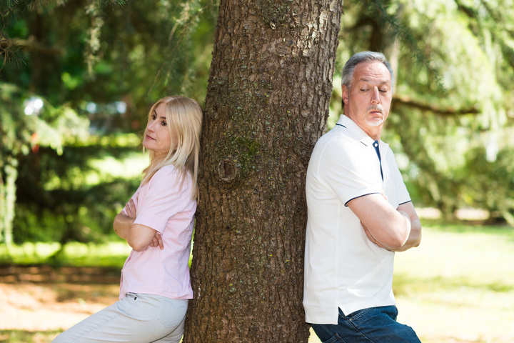 「別居」は離婚への第一歩?既婚女性が思う“別居感”とは