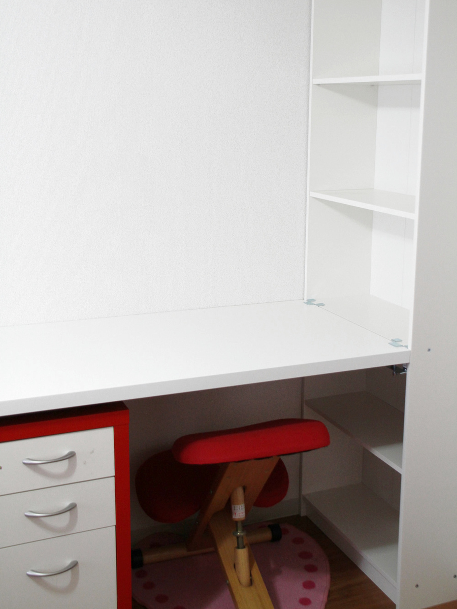 Ikeaの商品を組合せてこども机をdiyしました 暮らしニスタ