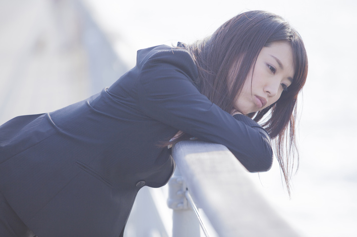 人生をやり直したい既婚女性は●%!タイムマシンがあればいつに戻る?