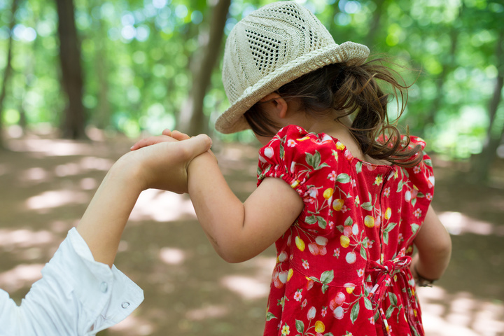 周囲がドン引く“過保護ママ”の実態!鬼ごっこに参加する親ってどうなの?