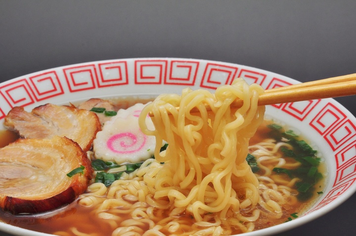 主婦が選んだ「生麺食感インスタントラーメン」1位は●●!