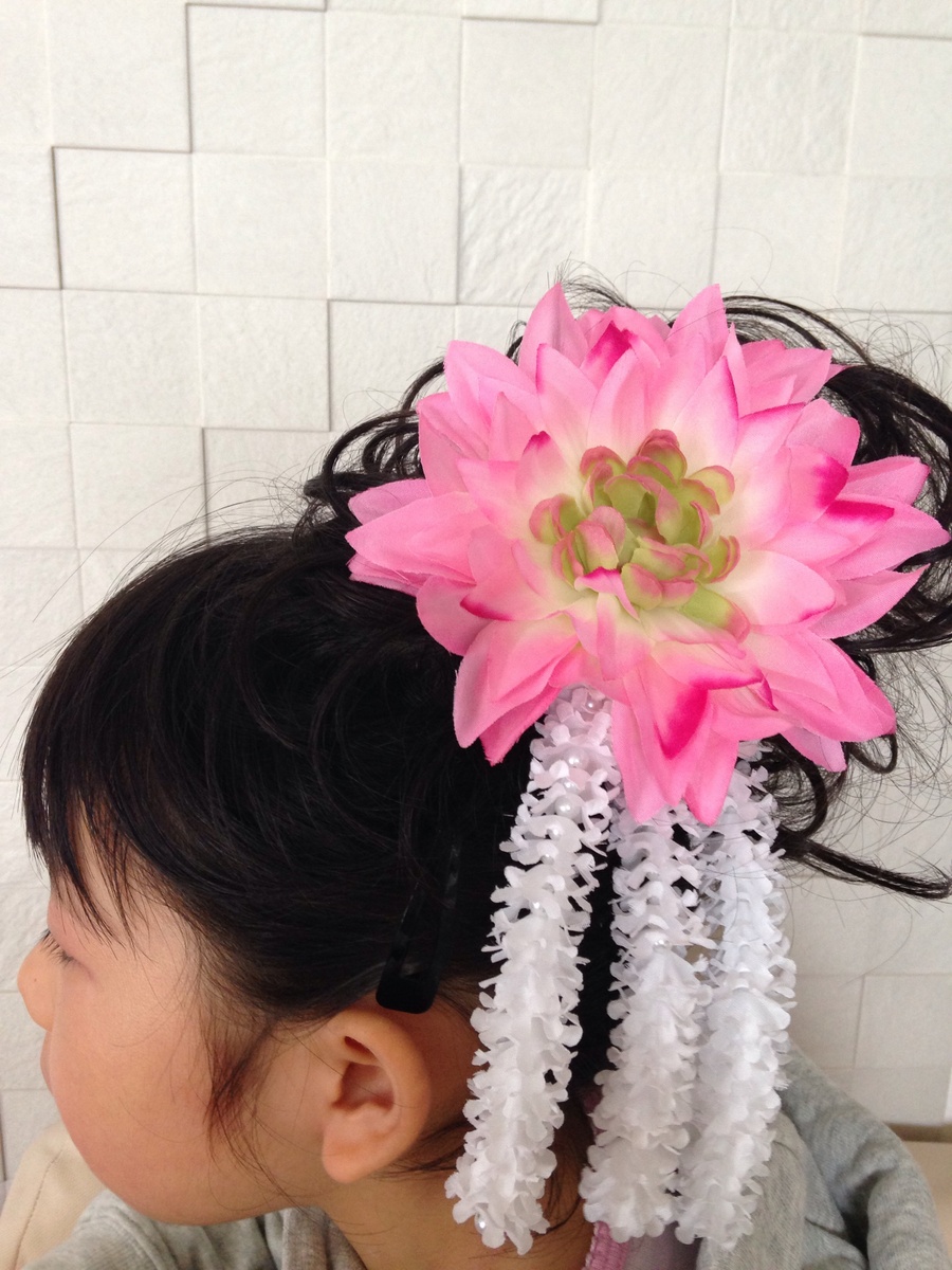 七五三に 造花の髪飾り作り方 世界にたったひとつだけを作ろう 暮らしニスタ