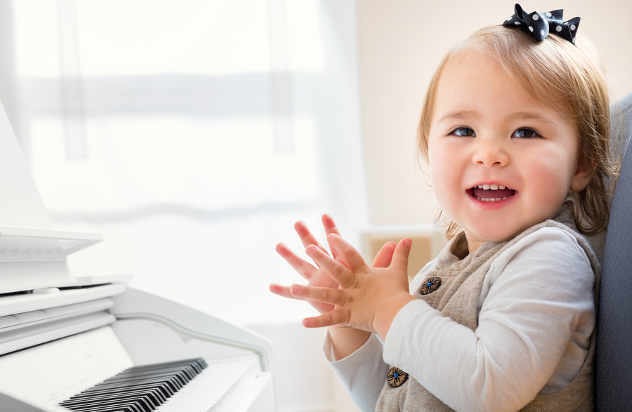 1歳から始められる 音 で体や感性を鍛える リトミック って 暮らしニスタ 1歳から始められる 音 で体や感性を鍛える リトミック って 暮らしニスタ