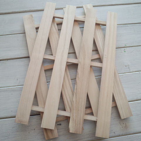 100均すのこで簡単に作れるおしゃれなコーナーラックdiy 暮らしニスタ 100均すのこで簡単に作れるおしゃれなコーナーラックdiy 暮らしニスタ