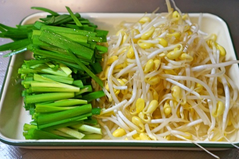 5分で出来る 簡単スピードメニュー 豆もやしとニラのナムル 暮らしニスタ 5分で出来る 簡単スピードメニュー 豆もやしとニラのナムル 暮らしニスタ