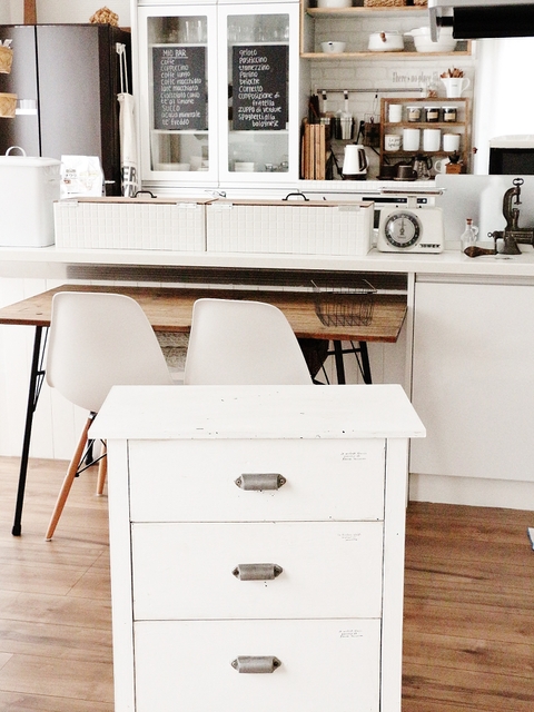 ほぼ100均塗料で家具の木目を再生 暮らしニスタ ほぼ100均塗料で家具の木目を再生 暮らしニスタ