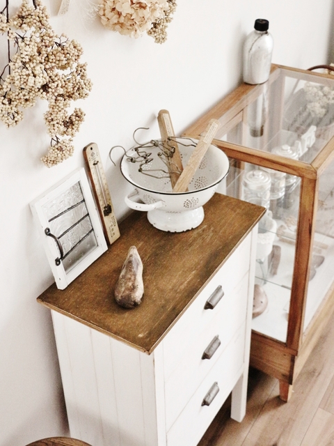 ほぼ100均塗料で家具の木目を再生 暮らしニスタ ほぼ100均塗料で家具の木目を再生 暮らしニスタ