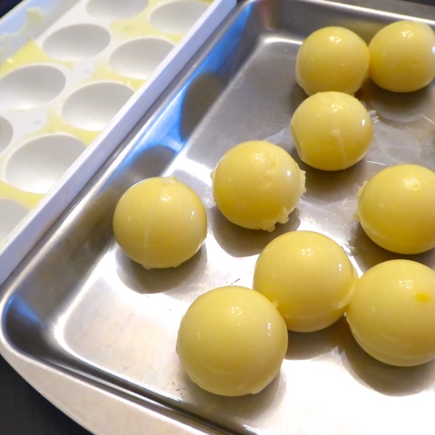 コラーゲンボールがお家で作れる ぷるぷるコラーゲンひよこのコーンポタージュデコ鍋の作り方 暮らしニスタ コラーゲンボールがお家で作れる ぷるぷるコラーゲンひよこのコーンポタージュデコ鍋の作り方 暮らしニスタ