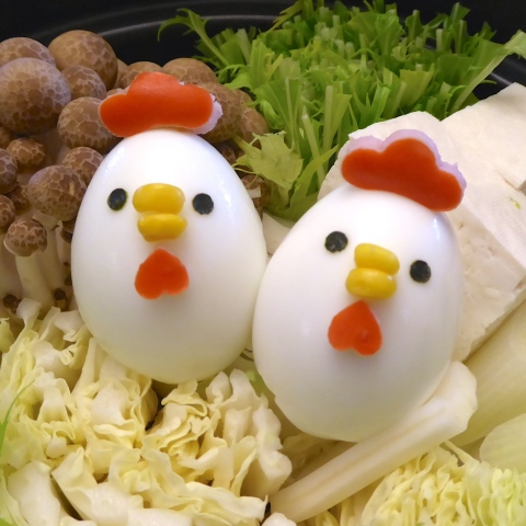 コラーゲンボールがお家で作れる ぷるぷるコラーゲンひよこのコーンポタージュデコ鍋の作り方 暮らしニスタ