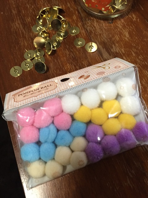 100均の材料で簡単可愛いモコモコプッシュピン 暮らしニスタ 100均の材料で簡単可愛いモコモコプッシュピン 暮らしニスタ