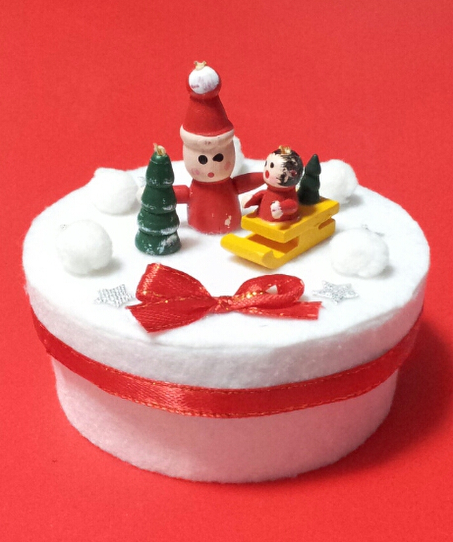 百均の丸箱でケーキ型クリスマスギフトboxを手作り 暮らしニスタ 百均の丸箱でケーキ型クリスマスギフトboxを手作り 暮らしニスタ