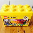 細かな部品のあるレゴ。100均の商品で子供達も使いやすい仕分けをしています。