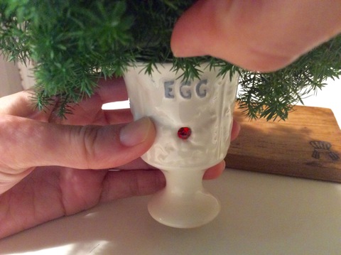 ダイソーのエッグスタンドと100均材料でクリスマスキャンドルスタンドアレンジ作りました 暮らしニスタ ダイソーのエッグスタンドと100均材料でクリスマスキャンドルスタンドアレンジ作りました 暮らしニスタ