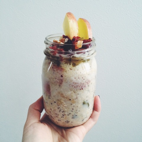 オートミールとミルクを一晩寝かせるだけ 簡単 ステキな朝食 オーバーナイトオーツ 暮らしニスタ