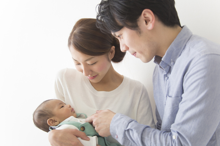 利用しなきゃ損!出産・育児でもらえる手当金や使える制度