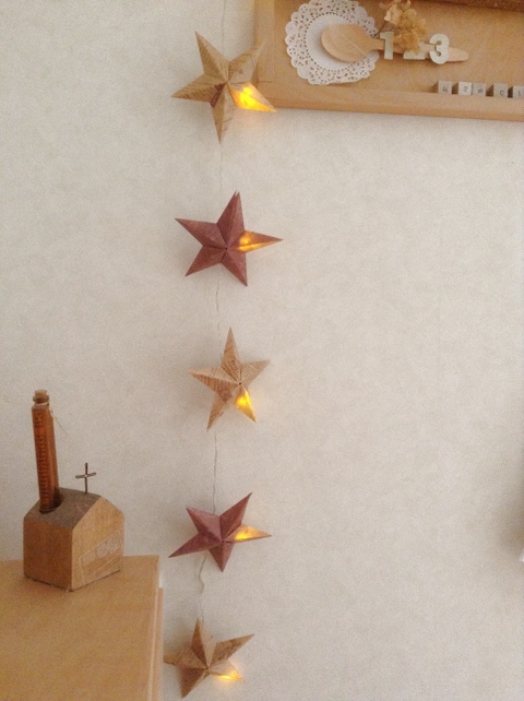 100均雑貨で手作りクリスマス風ライト 暮らしニスタ 100均雑貨で手作りクリスマス風ライト 暮らしニスタ