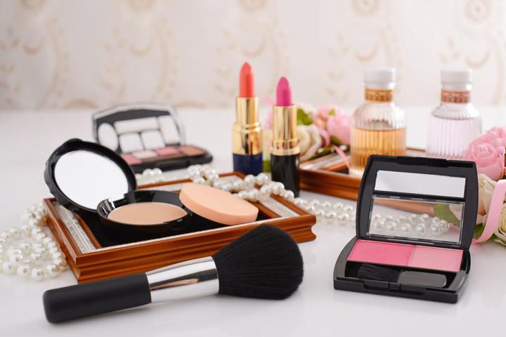 女性には究極の選択…1カ所だけメイクするならどこ?