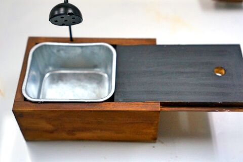 100均グッズで 明かりの灯る ミニチュアキッチンの作り方 暮らしニスタ 100均グッズで 明かりの灯る ミニチュアキッチンの作り方 暮らしニスタ