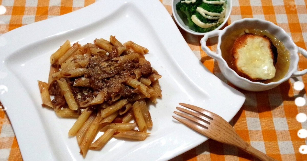 余ったビーフシチューをリメイク 簡単ボロネーゼでおうちごはん 暮らしニスタ