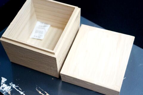 簡単 100均桐箱リメイク 取っ手をつけて毎日使うコンタクトケースに 暮らしニスタ 簡単 100均桐箱リメイク 取っ手をつけて毎日使うコンタクトケースに 暮らしニスタ