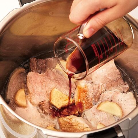 とろける角煮がカンタンに作れる 圧力鍋の ほったらかし調理法 に注目 暮らしニスタ とろける角煮がカンタンに作れる 圧力鍋の ほったらかし調理法 に注目 暮らしニスタ