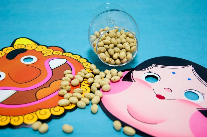 豆まきでガラスが割れた!?節分で“やり過ぎちゃった”おもしろエピソード集