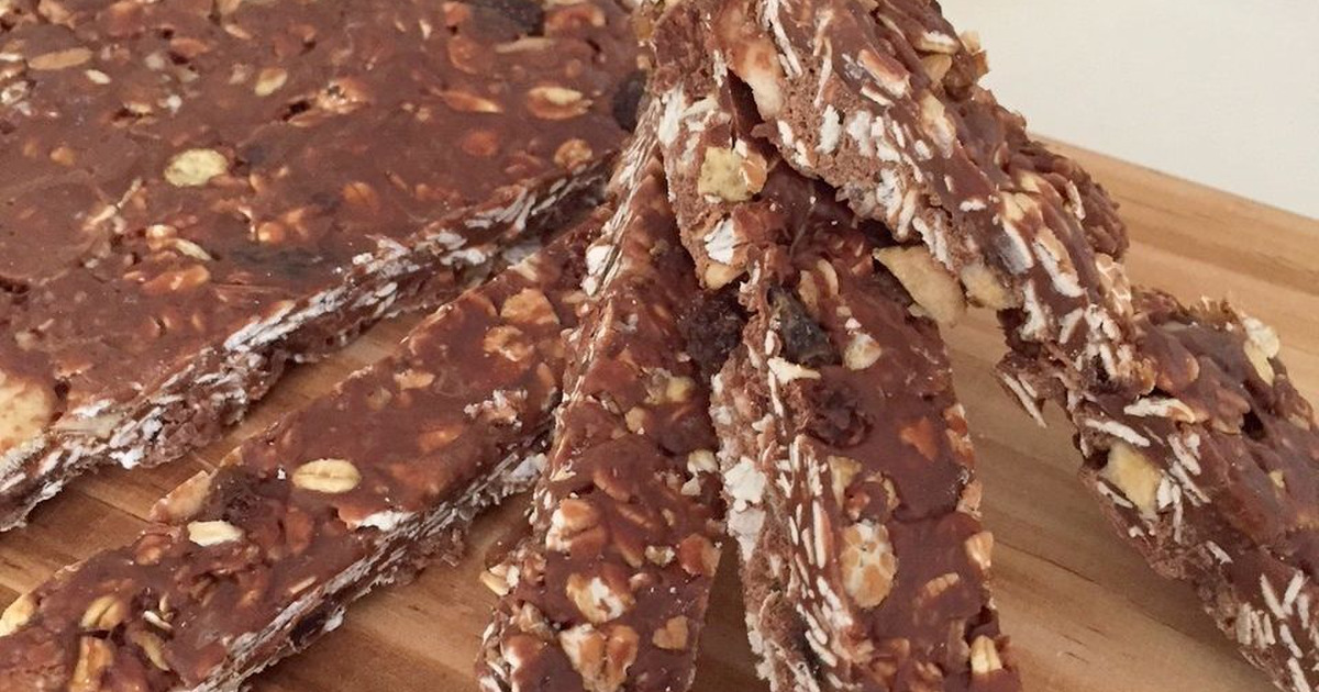 3つの食材でできる 混ぜて チンして固めるだけ 簡単チョコヌガーバー 暮らしニスタ