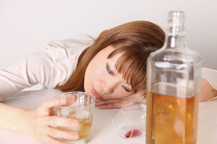 酒は飲んでも飲まれるな!“穴があったら入りたい…”泥酔事件簿