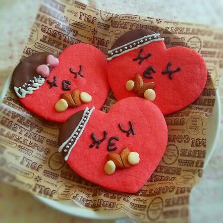 バレンタインに♪ハートを持ったハートちゃんクッキー