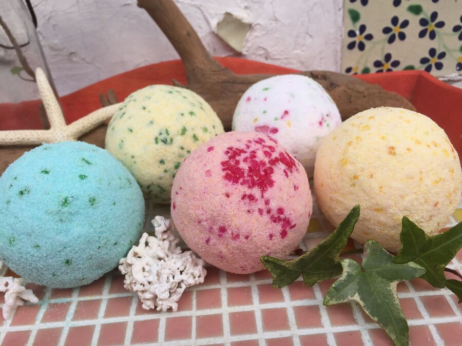 失敗から生まれた みんなが作れるまん丸バスボム 暮らしニスタ