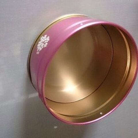 使いにくい丸い缶を ピタッと便利収納に 簡単すぎてごめんなさい 笑 暮らしニスタ 使いにくい丸い缶を ピタッと便利収納に 簡単すぎてごめんなさい 笑 暮らしニスタ