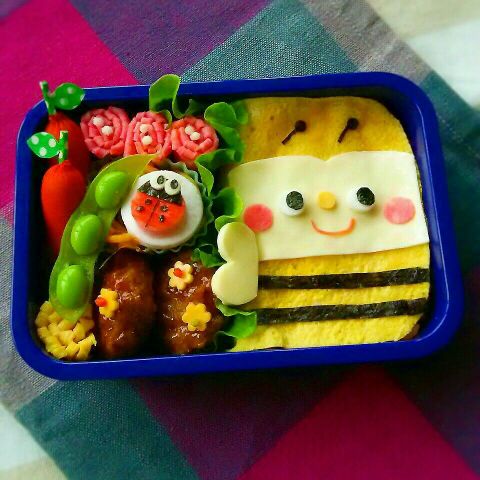 オムライスで 蜂さんのお弁当 暮らしニスタ オムライスで 蜂さんのお弁当 暮らしニスタ