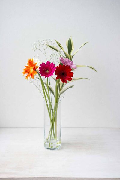スーパーの花束をおしゃれに変身させるとっておきのアイデアとは 暮らしニスタ スーパーの花束をおしゃれに変身させるとっておきのアイデアとは 暮らしニスタ
