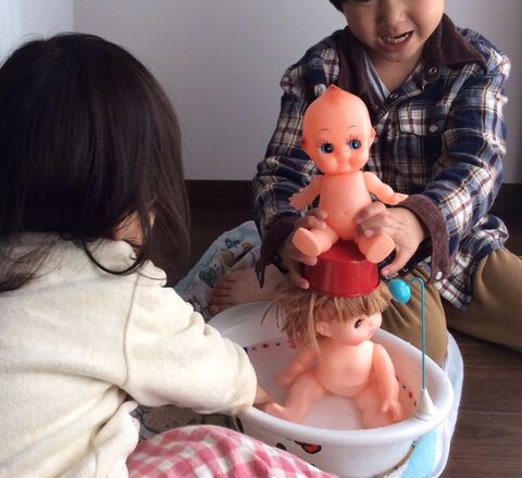 セリアグッズ3点でメルちゃんの専用お風呂セットの作り方 暮らしニスタ セリアグッズ3点でメルちゃんの専用お風呂セットの作り方 暮らしニスタ