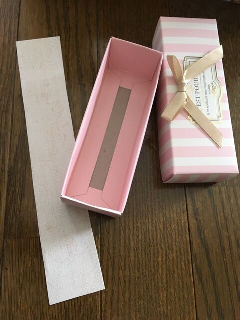 プチプラ材料で お人形ハウス用のミニチュア家具作り 暮らしニスタ