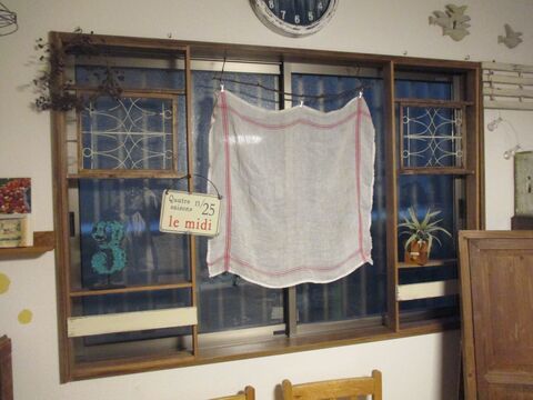 窓枠がdiyでおしゃれに おうちを簡単に変身させる方法 暮らしニスタ 窓枠がdiyでおしゃれに おうちを簡単に変身させる方法 暮らしニスタ