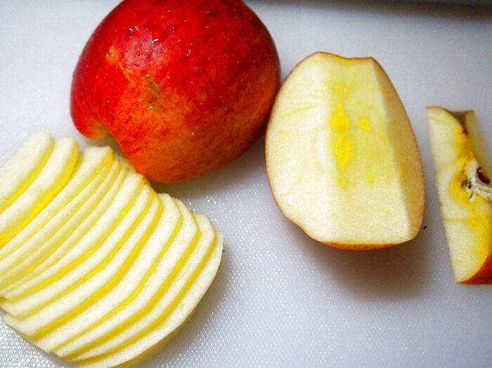 バラ仕立てのリンゴの切り方