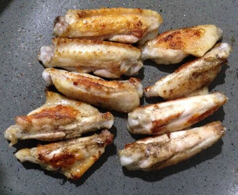 節約ボリュームおかず 新じゃがと手羽中のカレー風味照り焼き 暮らしニスタ