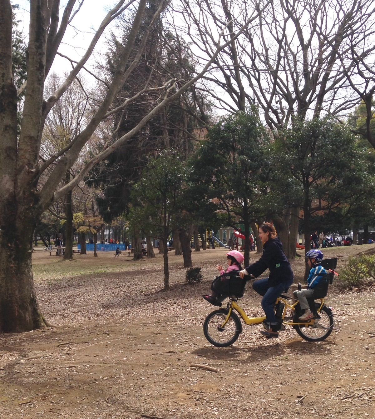 子乗せ電動自転車をアトラクションに♪