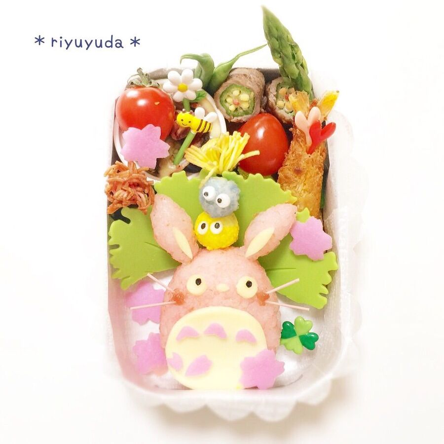 みんな大好きトトロのキャラ弁作り方 簡単なのにかわいくできる 暮らしニスタ みんな大好きトトロのキャラ弁作り方 簡単なのにかわいくできる 暮らしニスタ