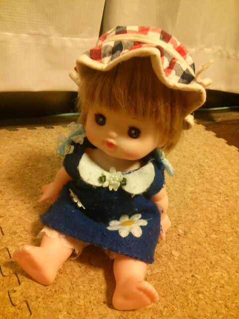 ダイソーのドアノブカバーが変身 針糸使わずメルちゃんの帽子に 暮らしニスタ ダイソーのドアノブカバーが変身 針糸使わずメルちゃんの帽子に 暮らしニスタ