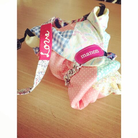 カメラを可愛く持ち歩く カメララップを手作り 暮らしニスタ