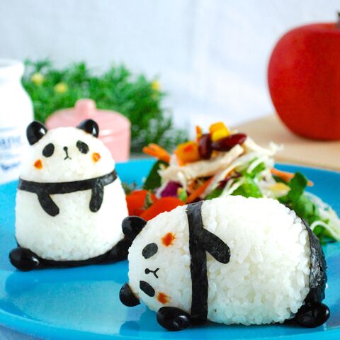 ぬいぐるみみたい とっても癒される ぐでパンダ デコおにぎりの作り方 暮らしニスタ
