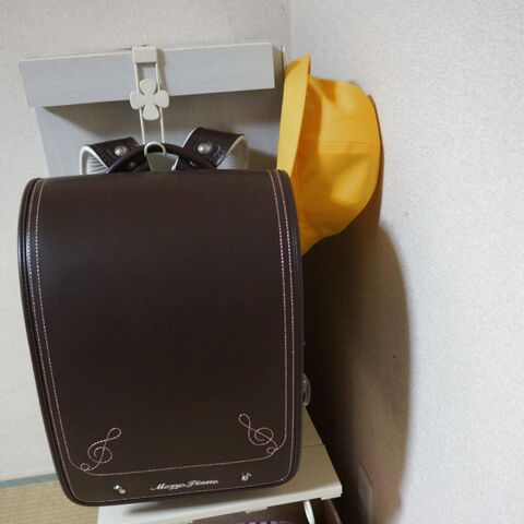 小学生にオススメ カラーボックスがランドセルなど学校道具収納に 暮らしニスタ