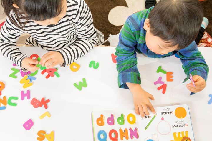 子どもを“英語好き”にするには「親子一緒」がカギ？！