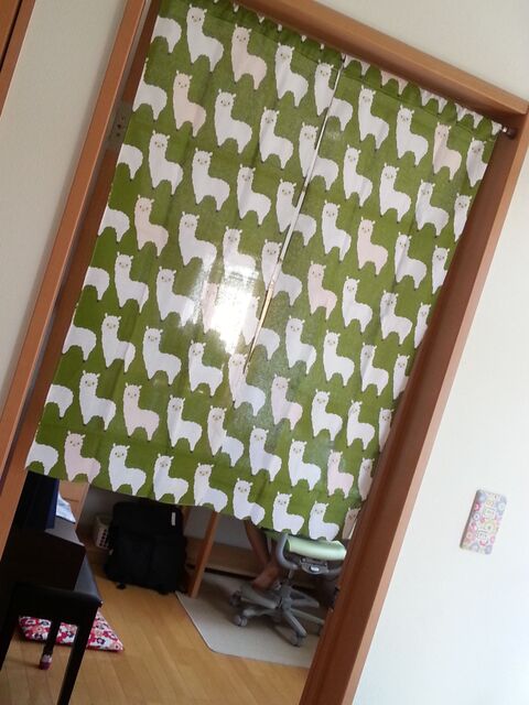 セリアの手ぬぐいでハンドメイド 子供部屋の暖簾 のれん に 暮らしニスタ セリアの手ぬぐいでハンドメイド 子供部屋の暖簾 のれん に 暮らしニスタ