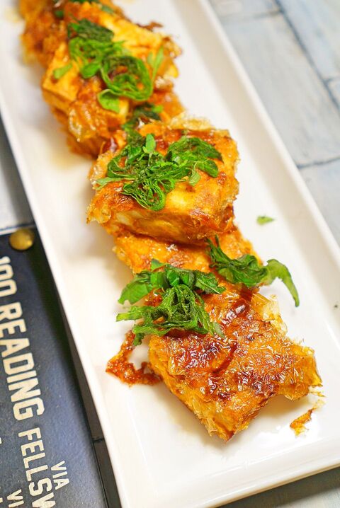 かつお節でコーティング カリっと香ばしいおかか厚揚げのレシピ 彡 暮らしニスタ