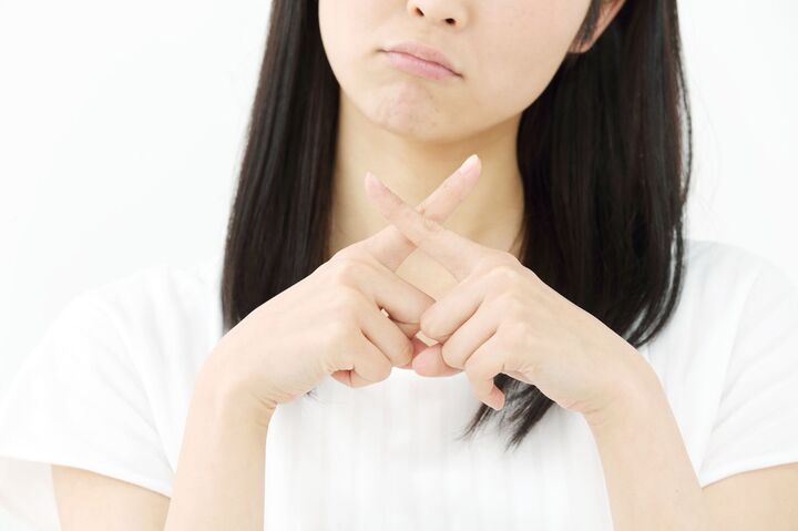 あなたは大丈夫?初対面で「この人とは仲良くなれない…」と感じるママ友の特徴3つ